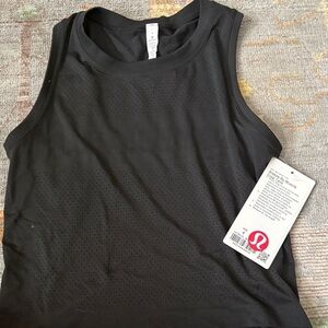 lululemon athletica breeze by muscle crop Perforated Black Tank Top
